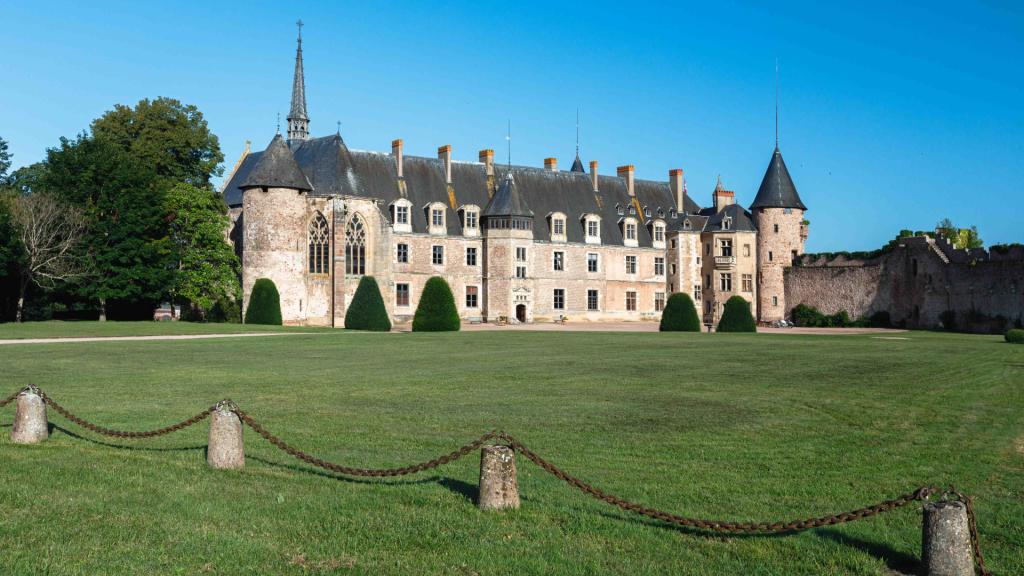 Oh My Château! - Château de Lapalisse - thumbnail
