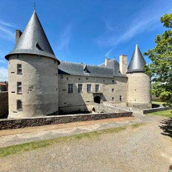 Oh My Château! - Château de Villeneuve-Lembron - thumbnail